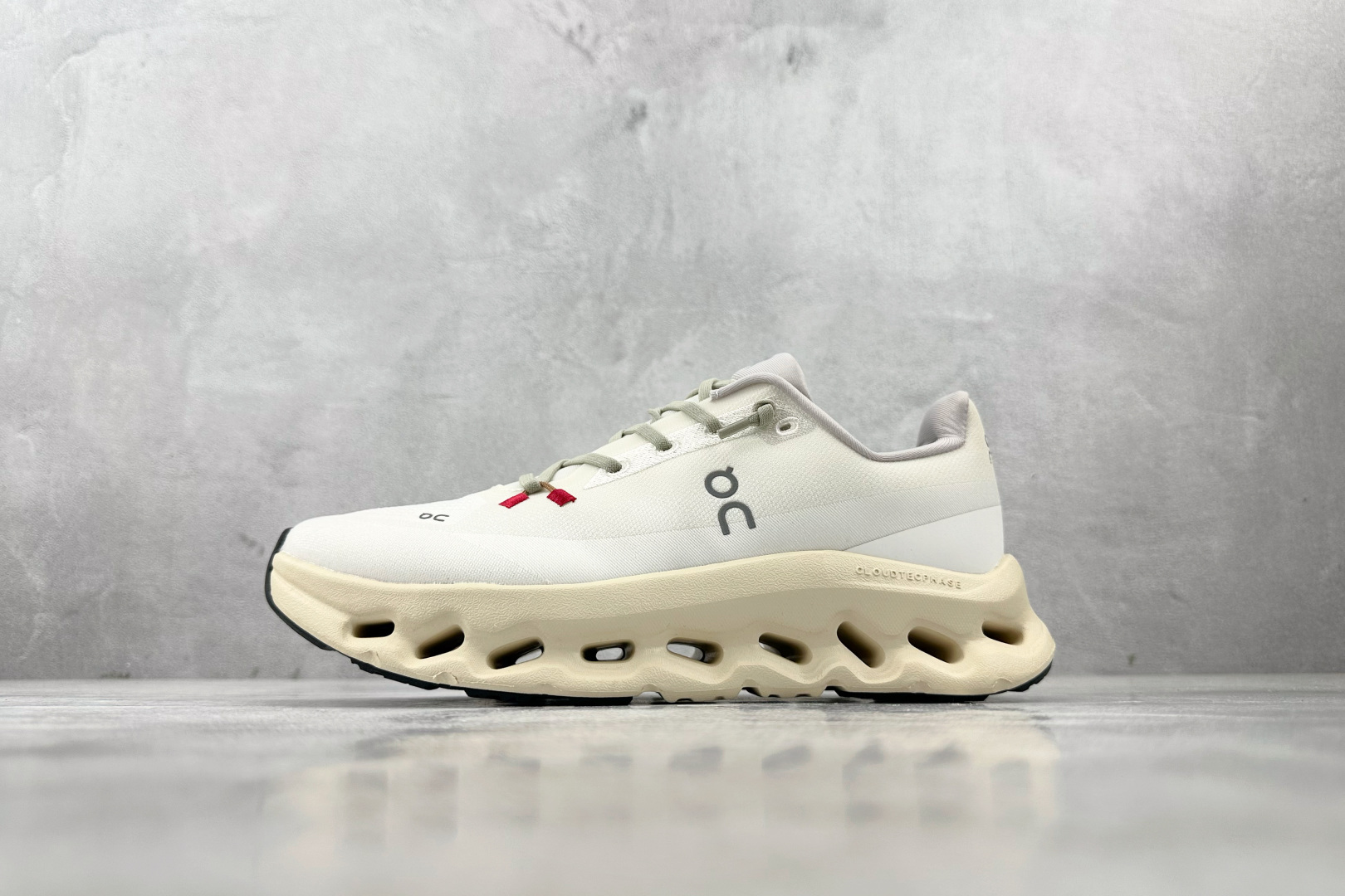 Basic Shoes L