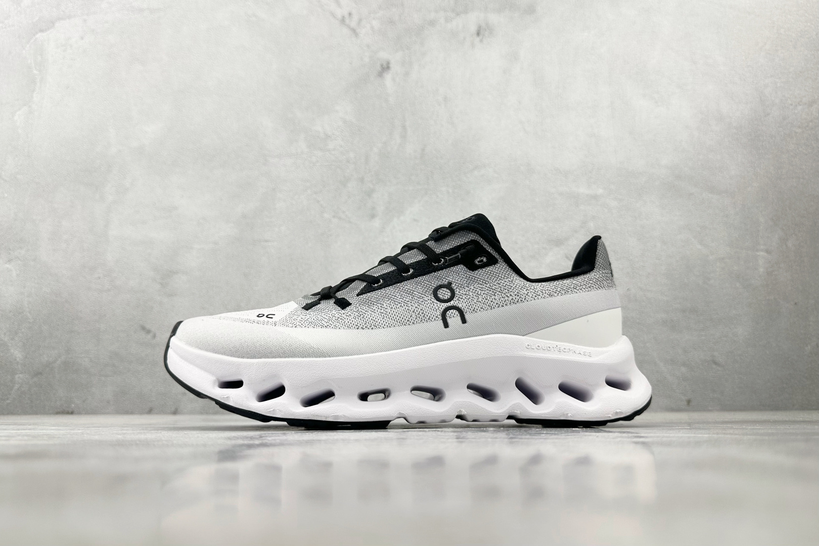 Basic Shoes L