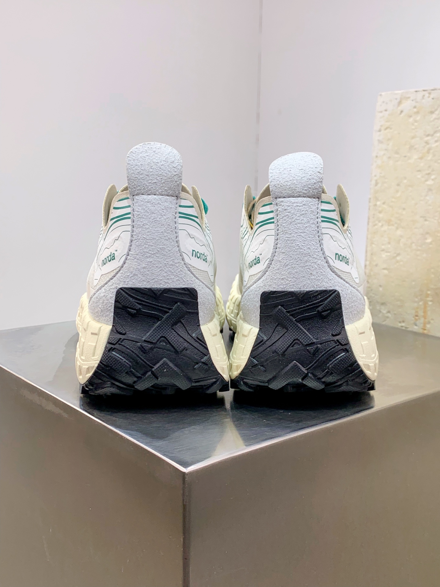 Running Shoes M-s