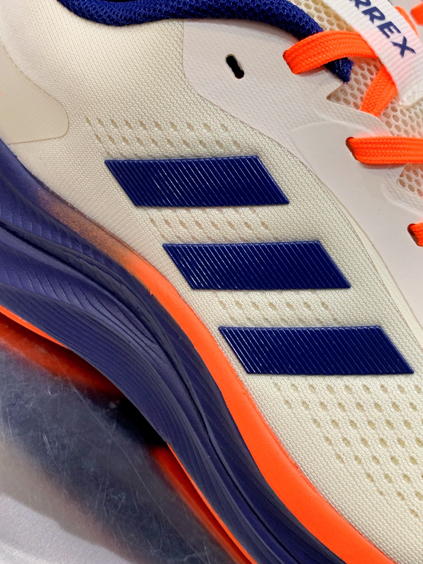 Adidas Sneakers