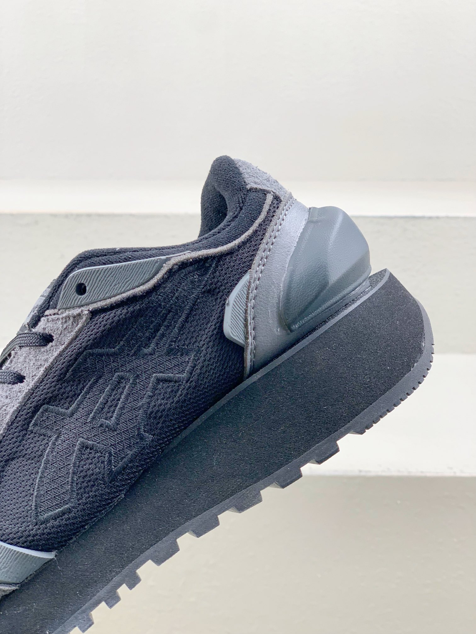 Asics Sneakers Shock Absorbing M-s