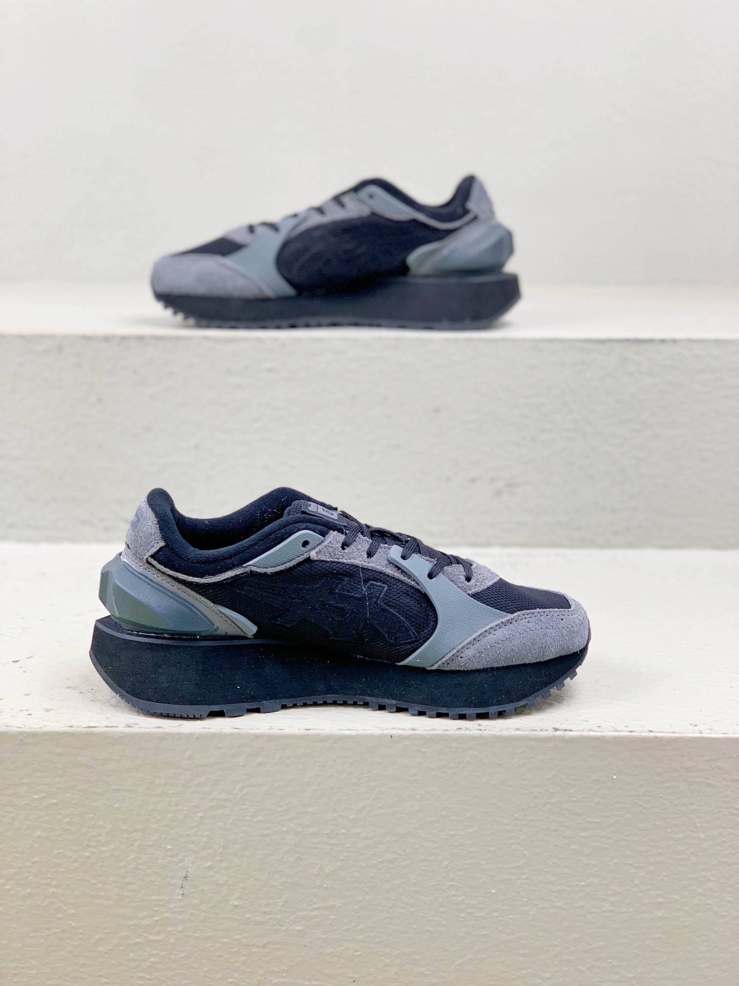 Asics Sneakers Shock Absorbing M-s
