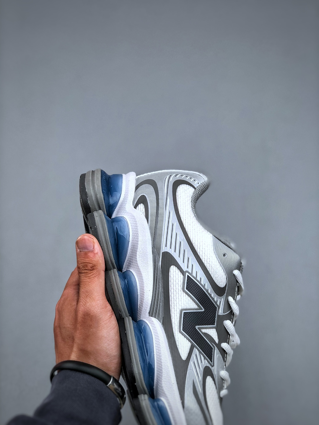 New Balance Sneakers L