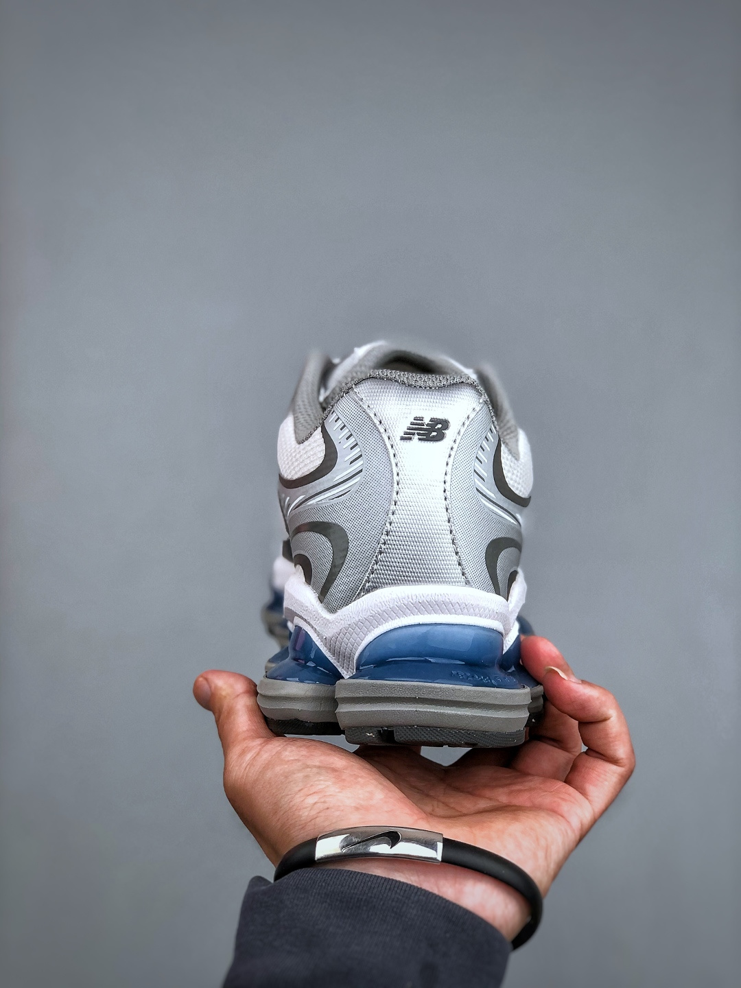 New Balance Sneakers L