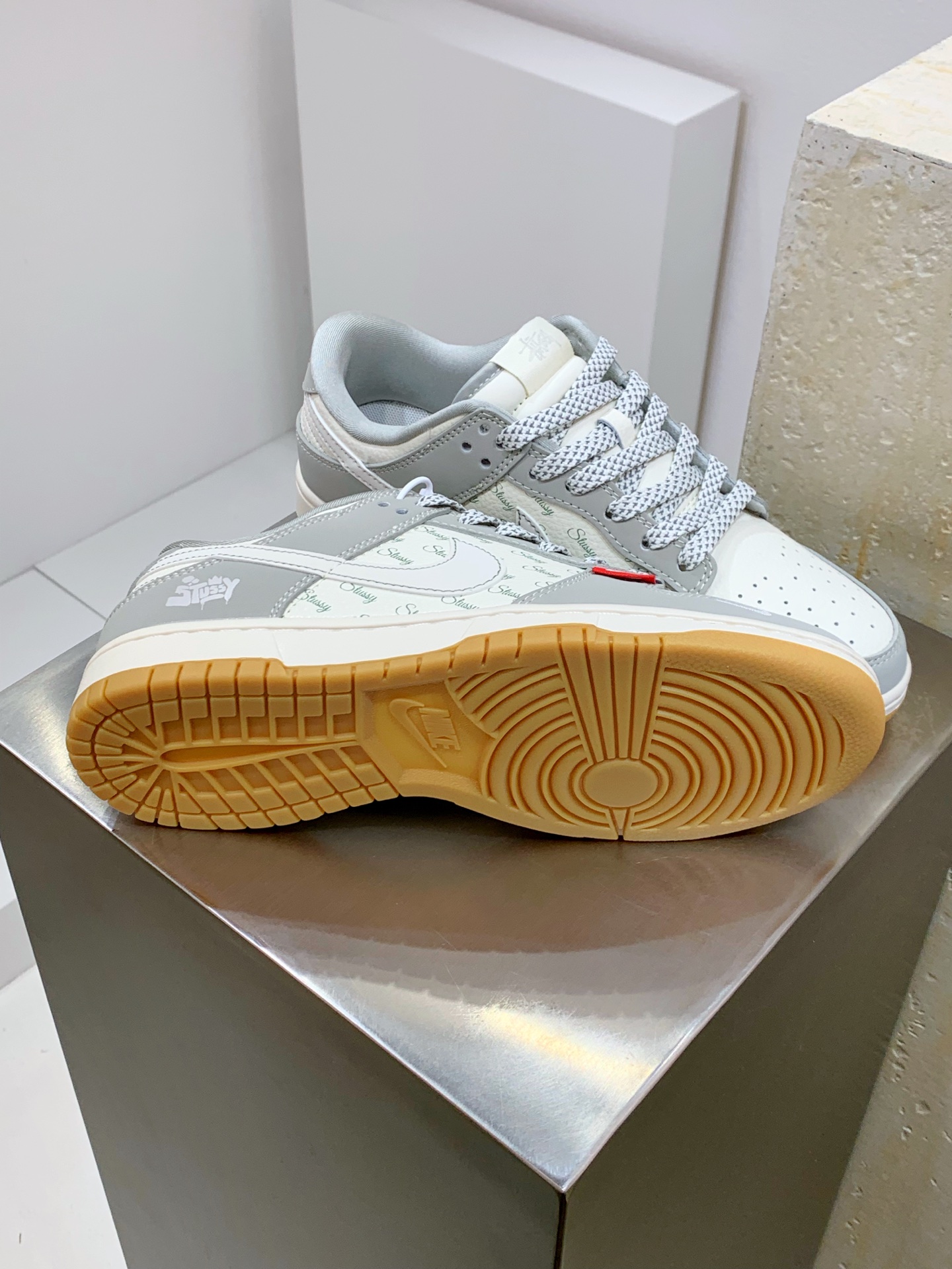 Nike Basic Shoes L-s