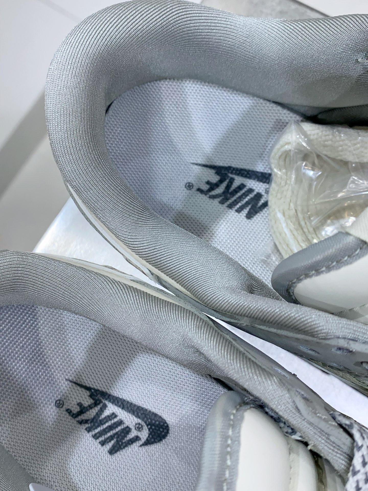 Nike Basic Shoes L-s