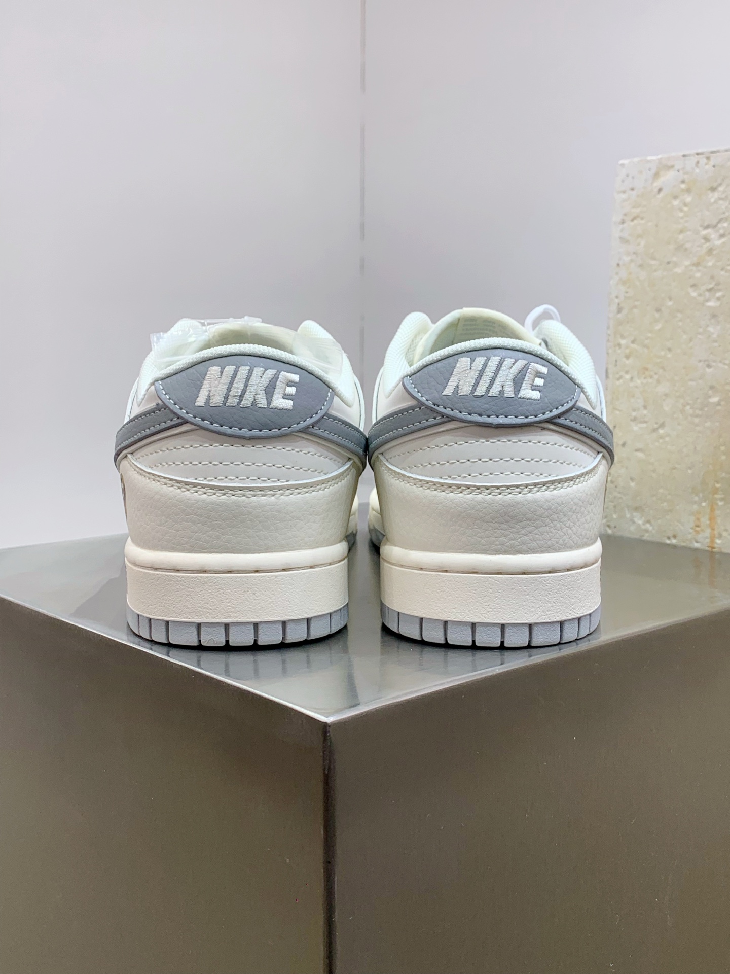 Nike Basic Shoes L-s