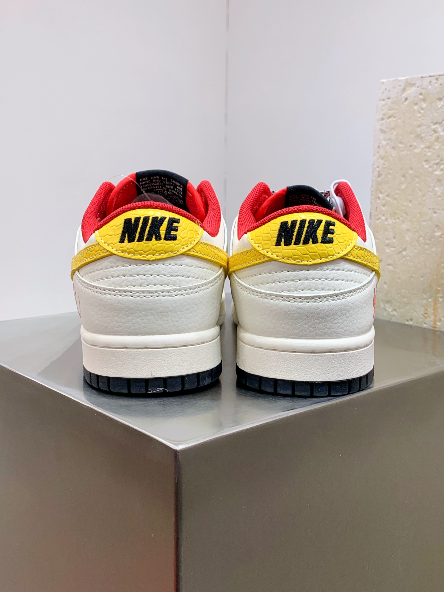 Nike Basic Shoes L-s