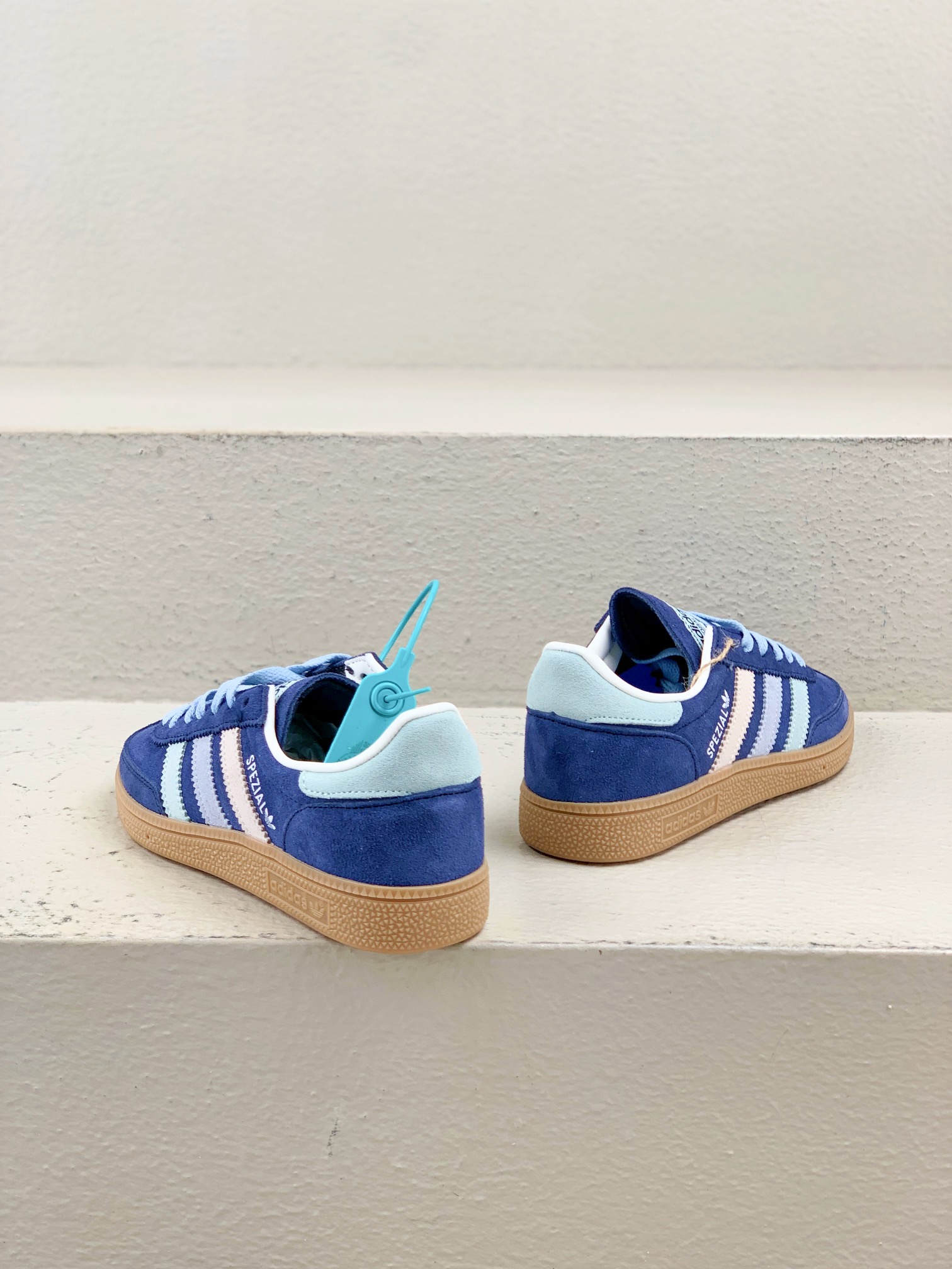 Adidas Board Shoes L-s