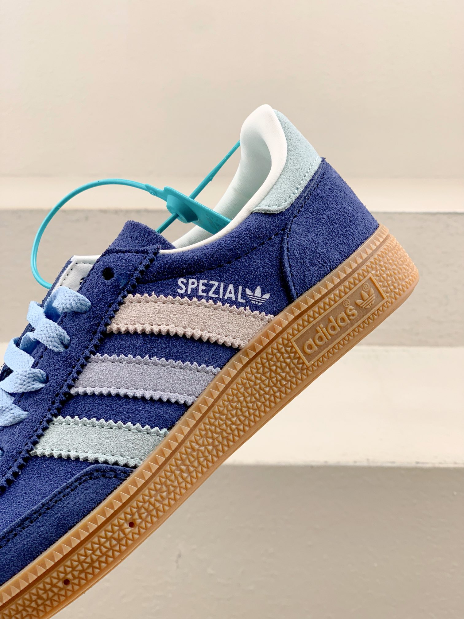 Adidas Board Shoes L-s