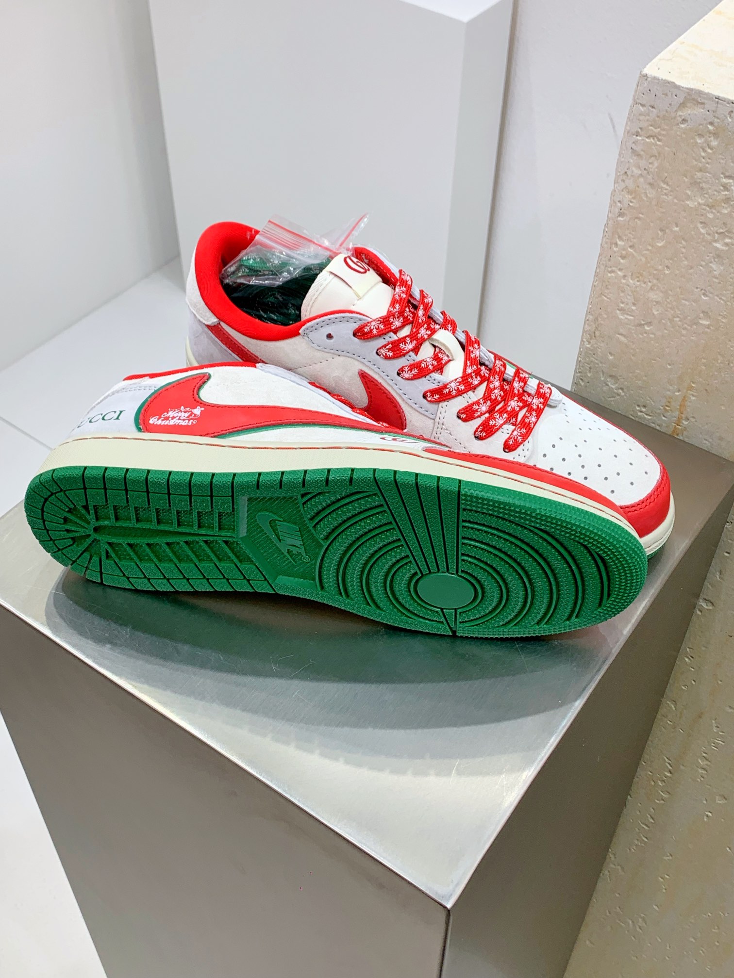 Gucci Jordan Nike Basic Shoes S