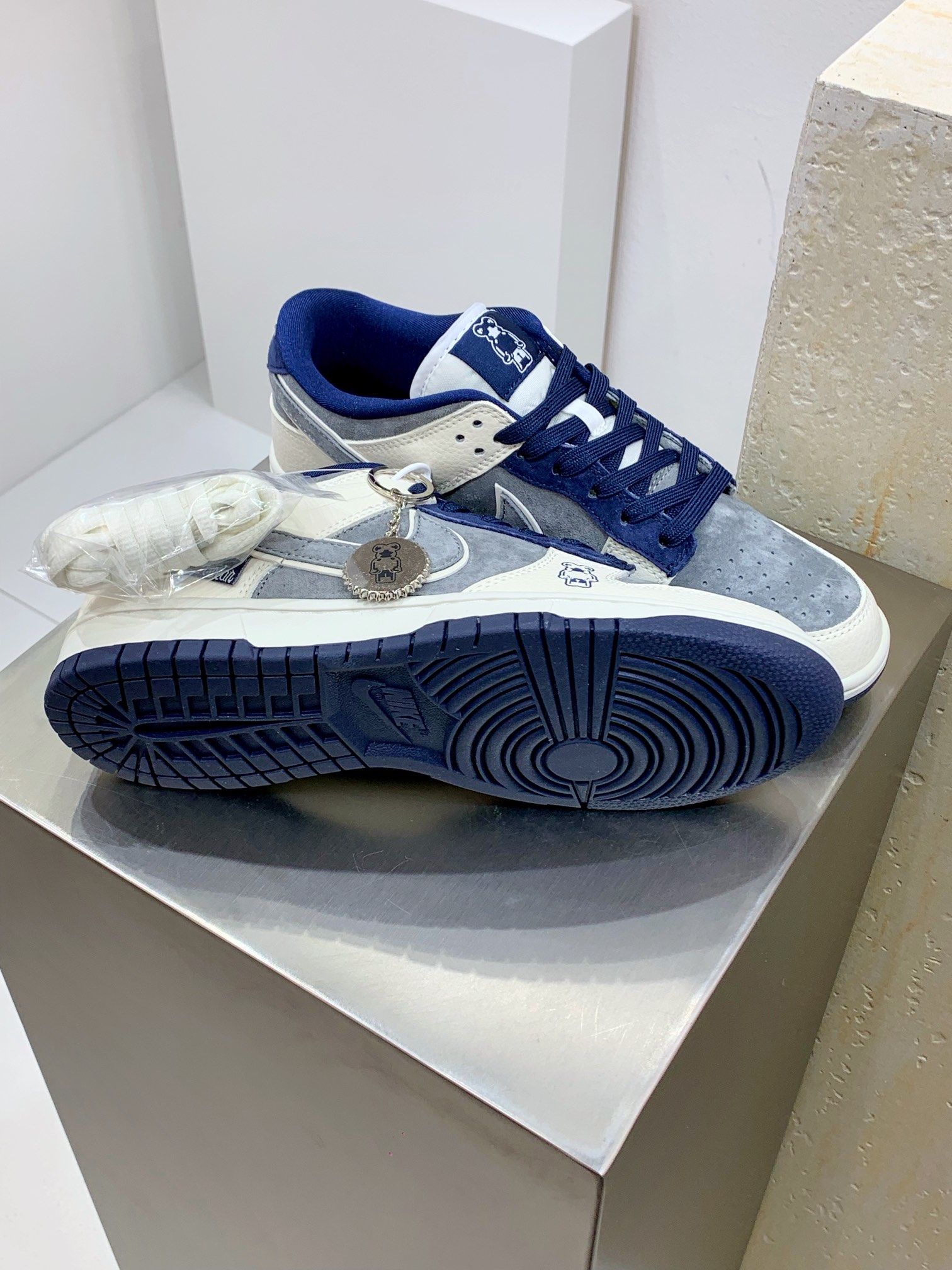 Nike Basic Shoes L-s