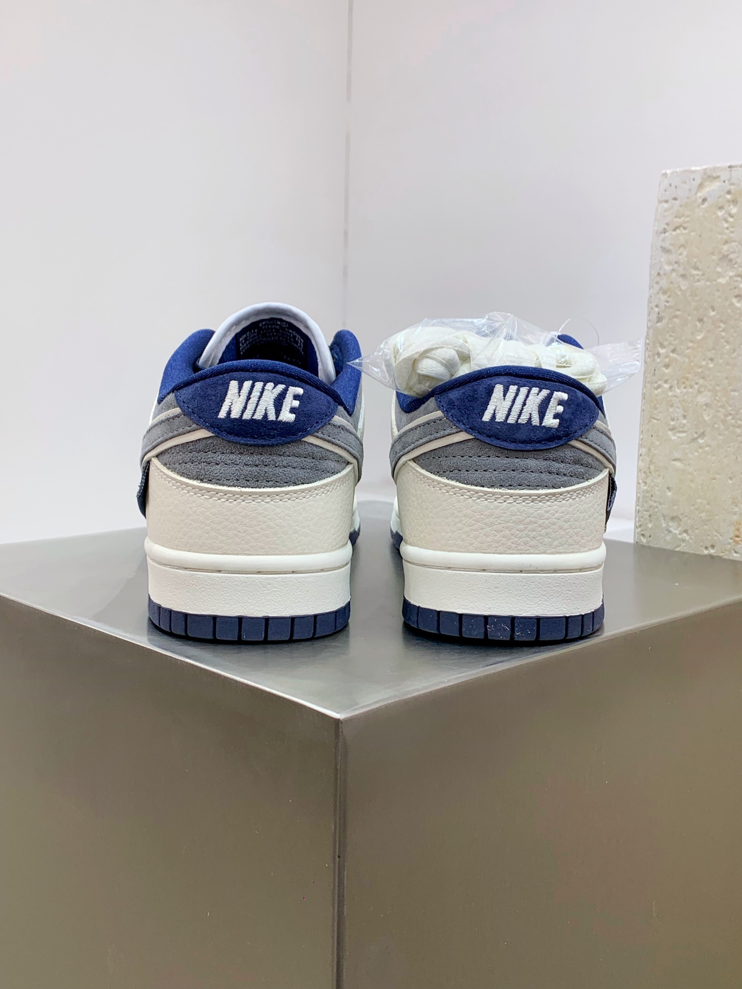 Nike Basic Shoes L-s