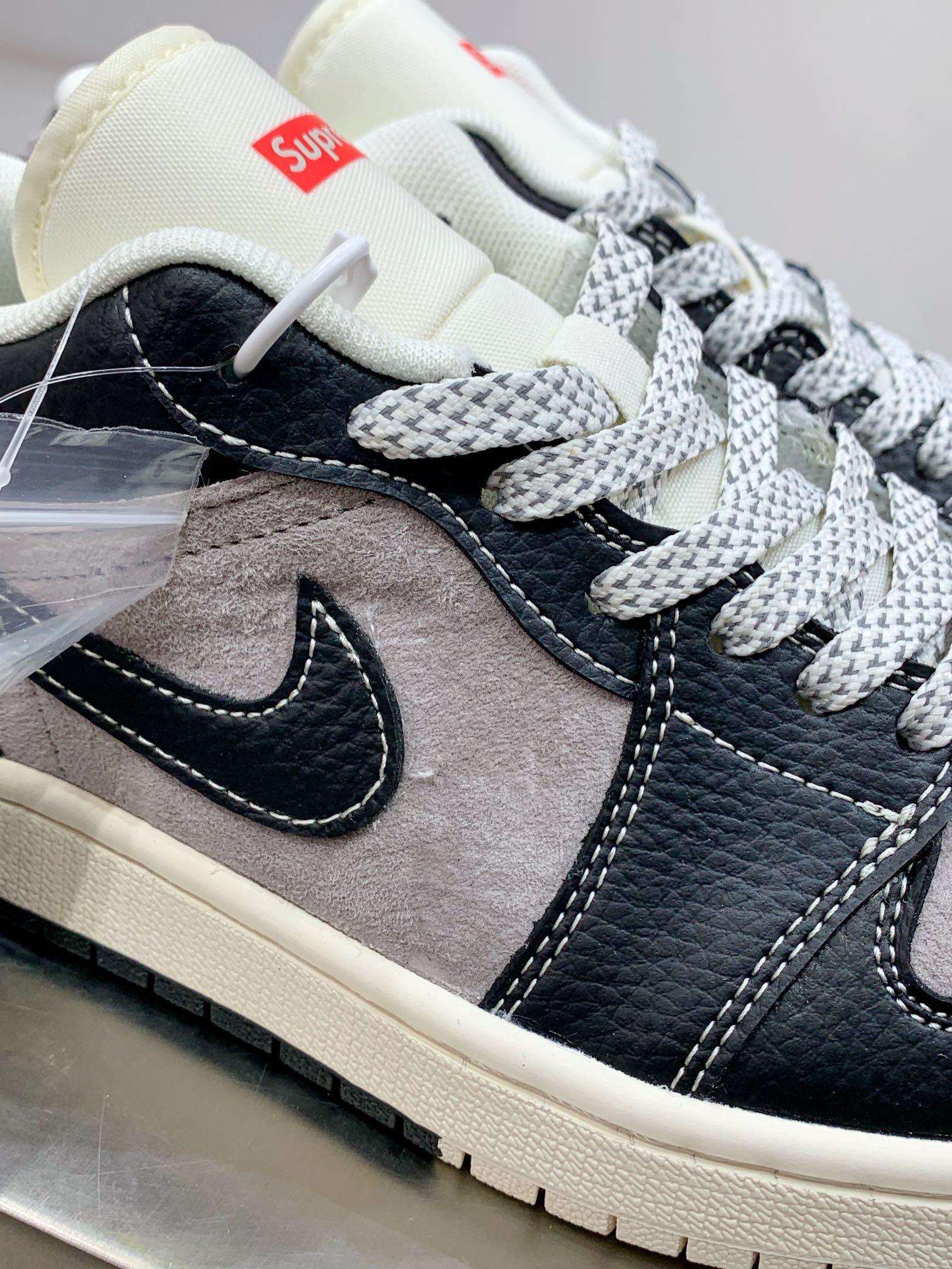 Jordan Nike Supreme Basic Shoes M-s