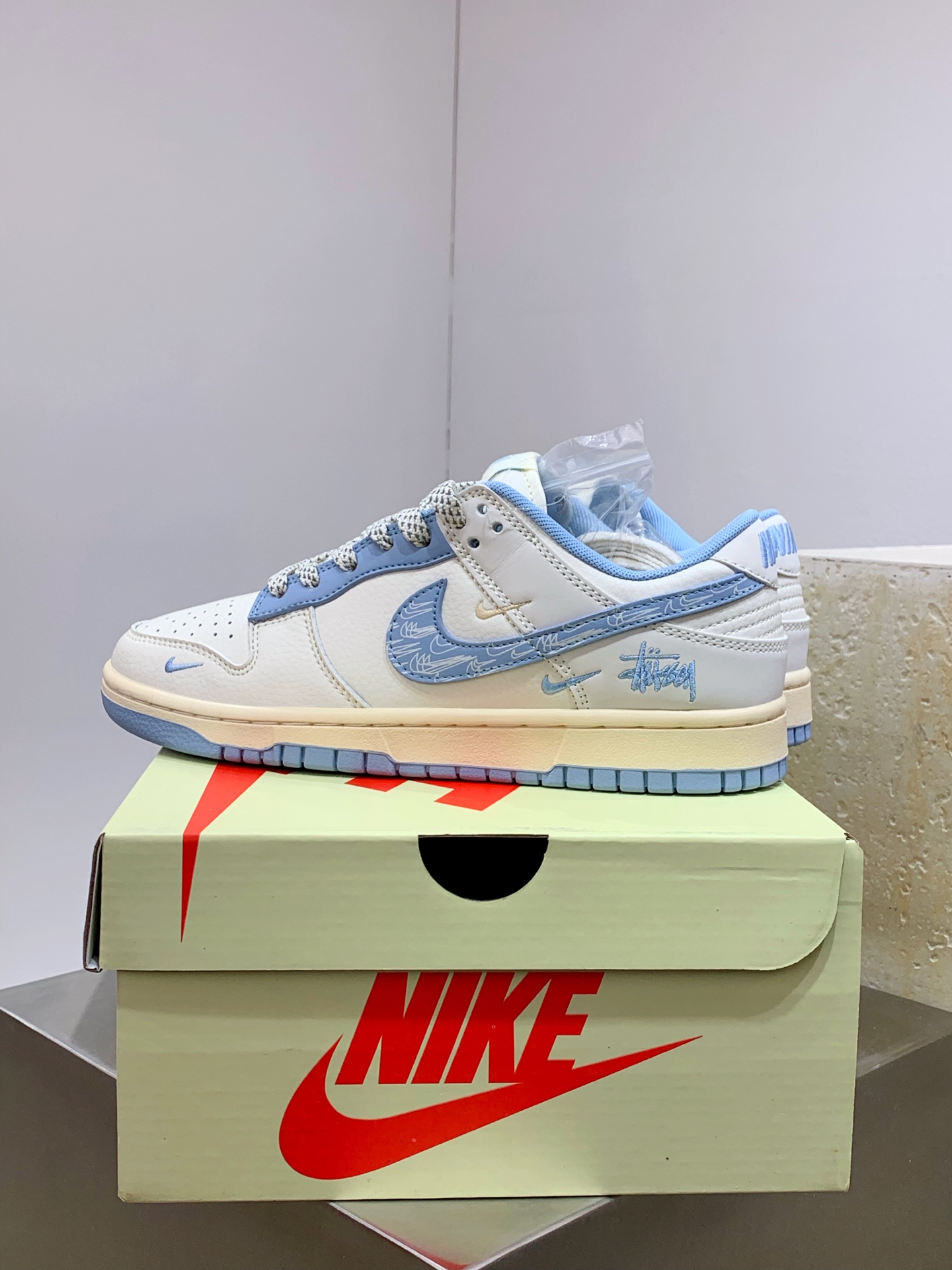 Nike Basic Shoes L-s