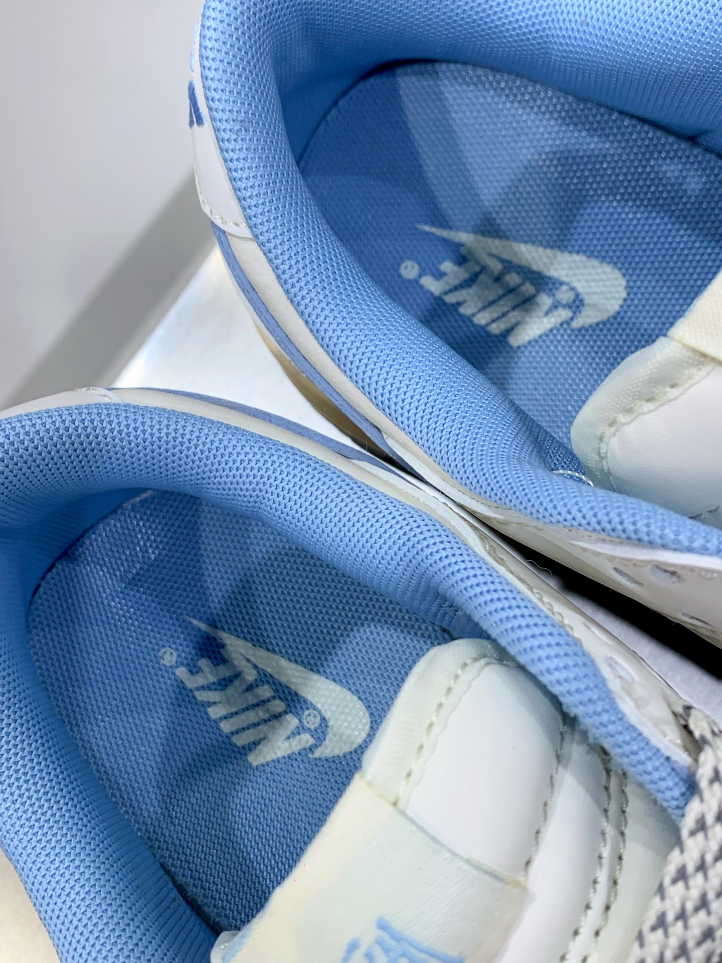 Nike Basic Shoes L-s