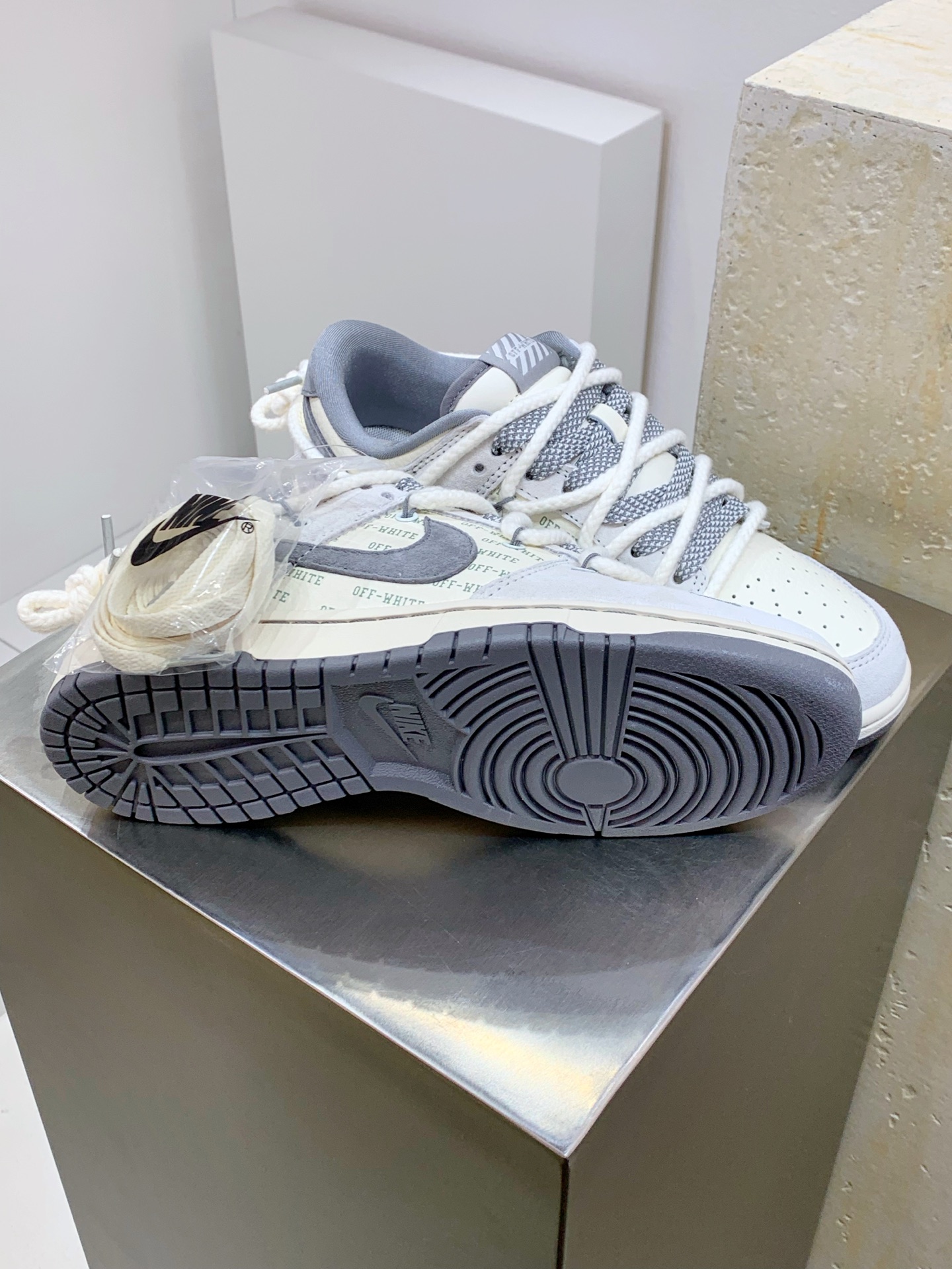 Nike Basic Shoes L-s