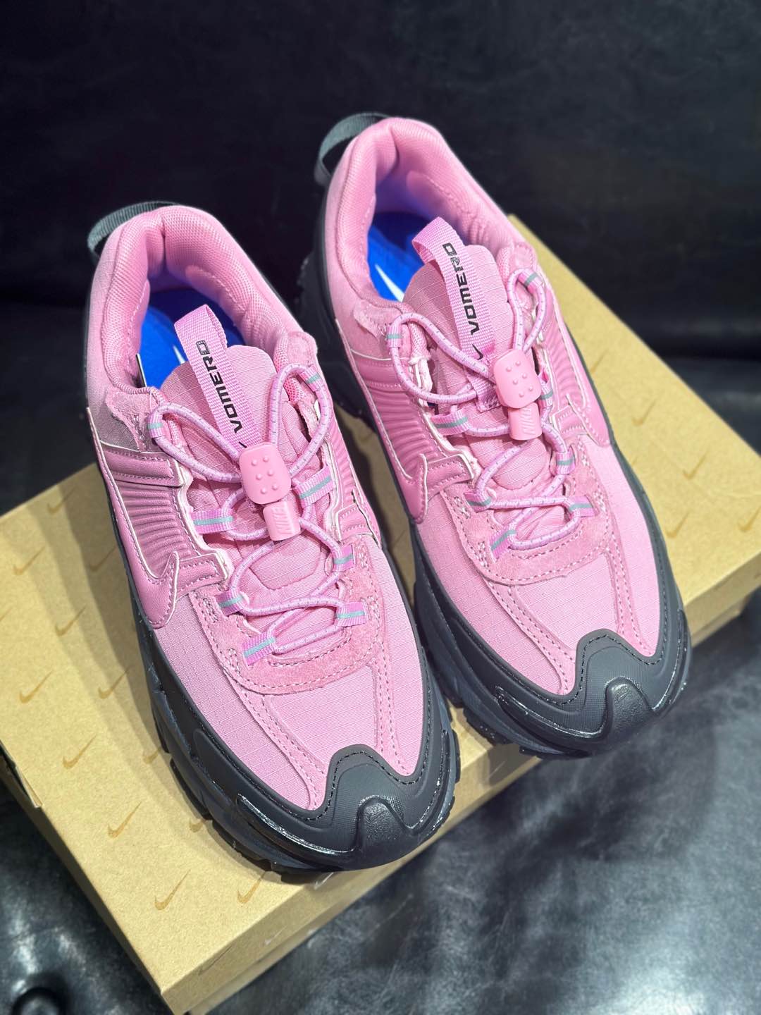 Running Shoes M