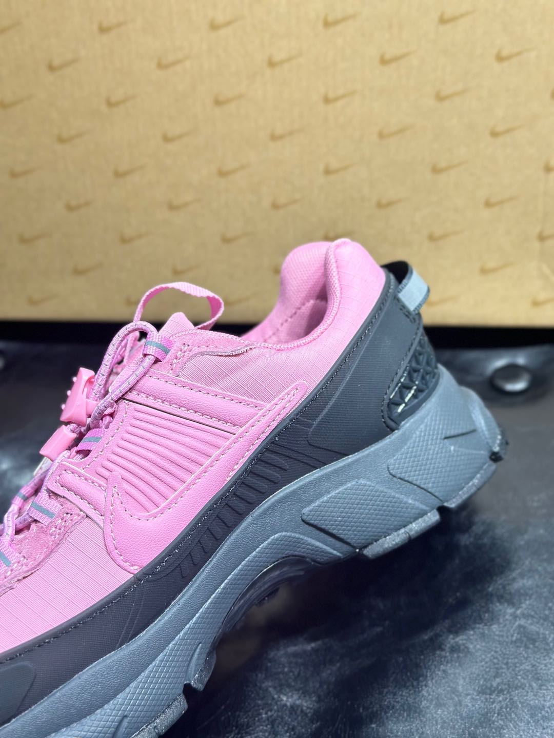 Running Shoes M