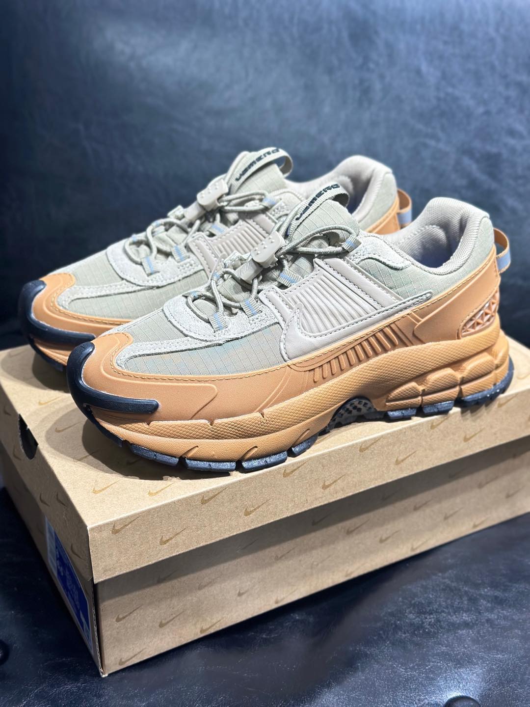 Running Shoes M