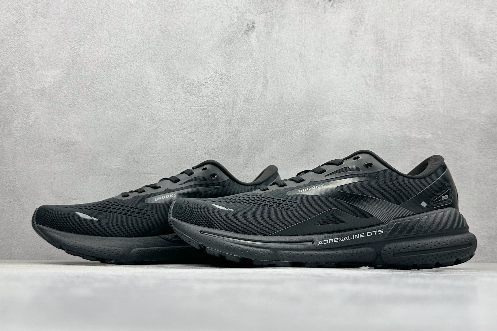 Adidas Dior Sneakers L-s