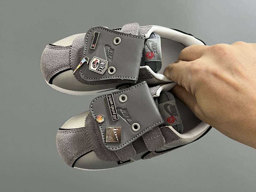 Sneakers 37