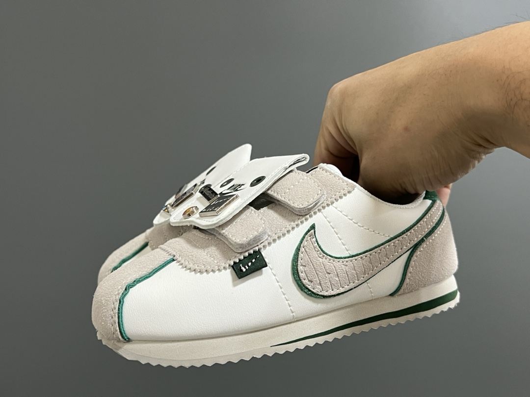 Sneakers 37