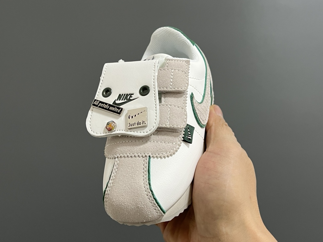 Sneakers 37