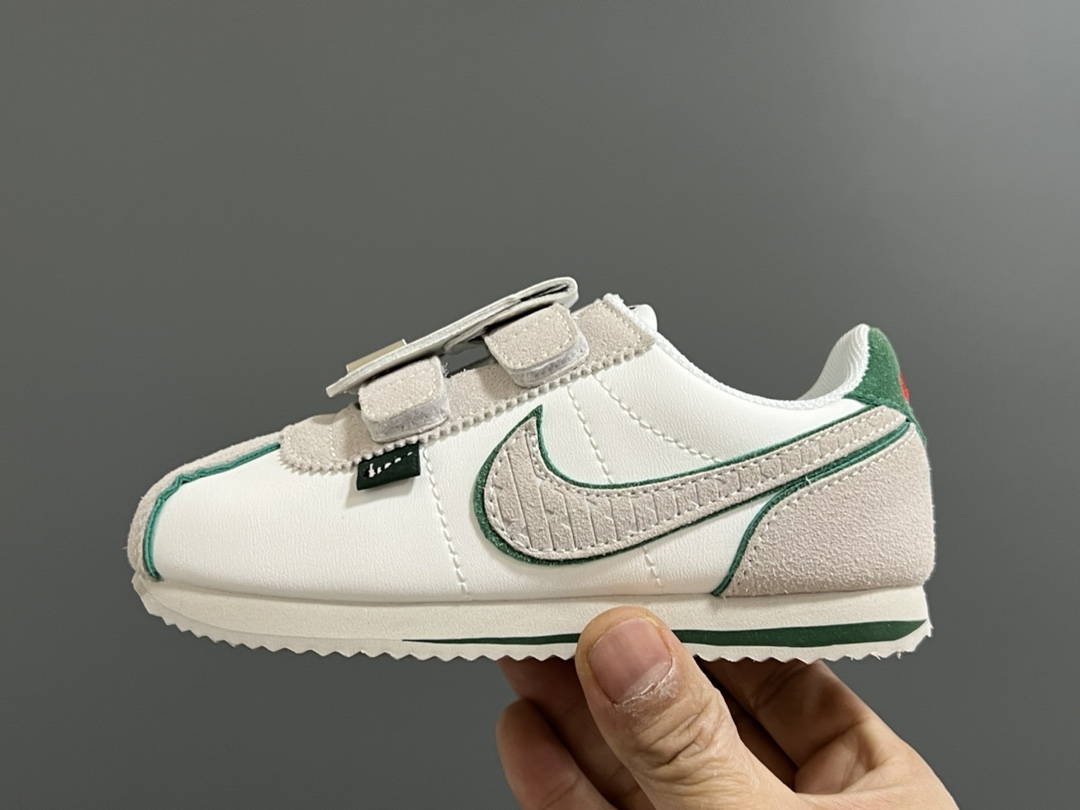 Sneakers 37