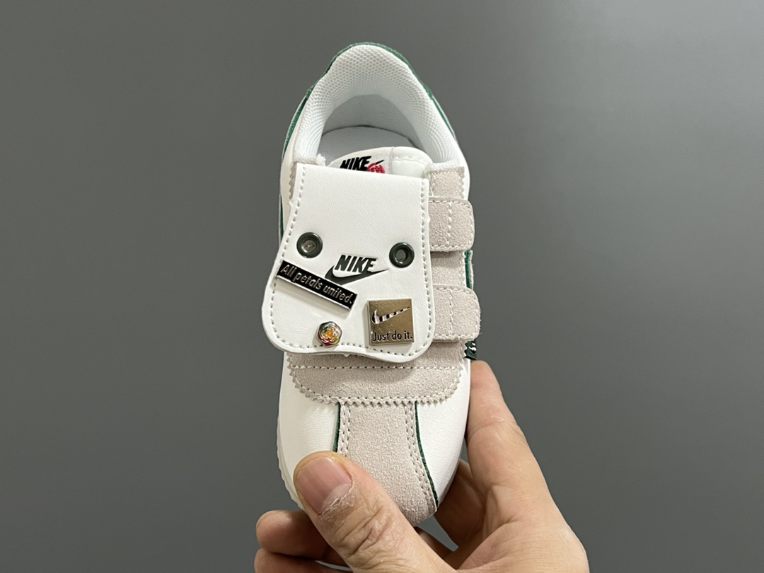 Sneakers 37
