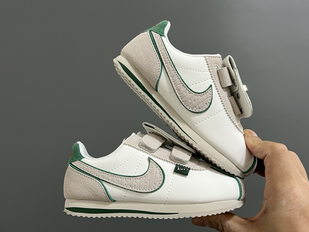 Sneakers 37