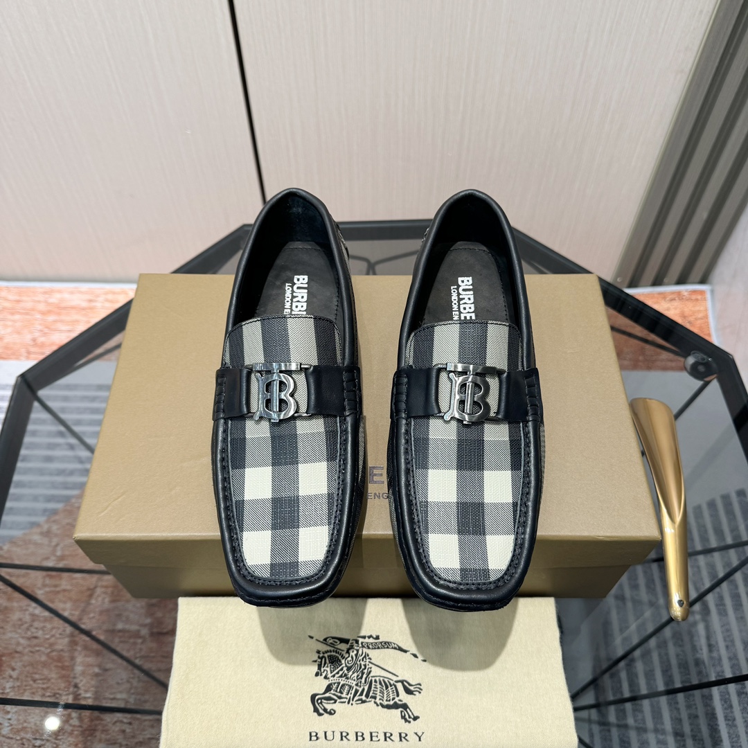 Burberry Loafers Cow Leather S