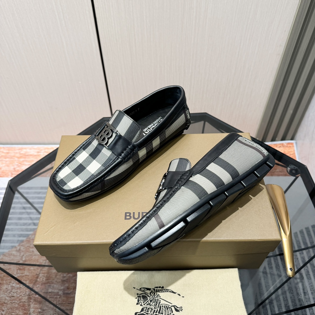 Burberry Loafers Cow Leather S