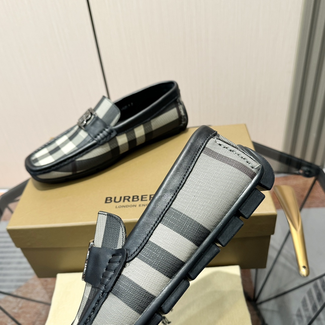 Burberry Loafers Cow Leather S