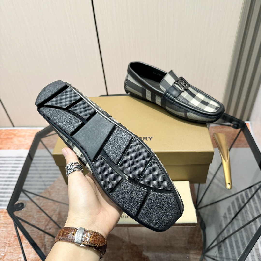 Burberry Loafers Cow Leather S