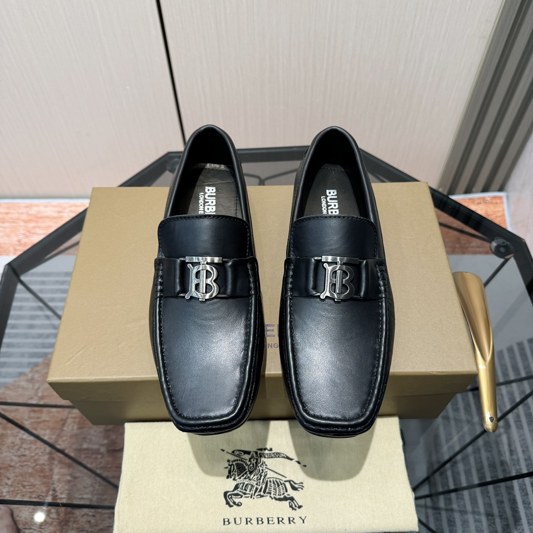 Burberry Loafers Cow Leather S
