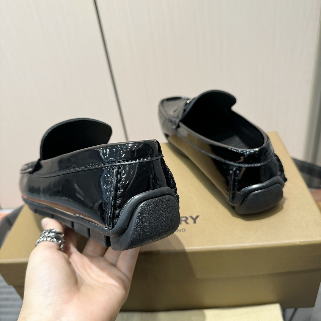 Burberry Loafers Cow Leather S