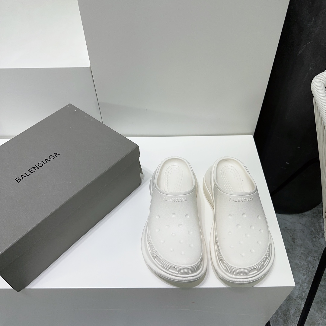 Female Slippers Breathable L