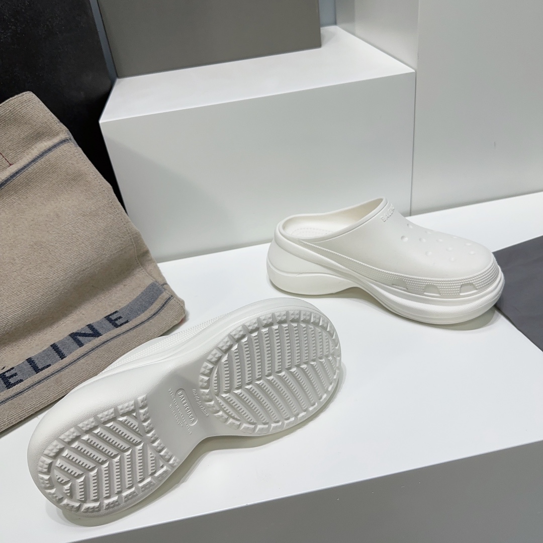 Female Slippers Breathable L