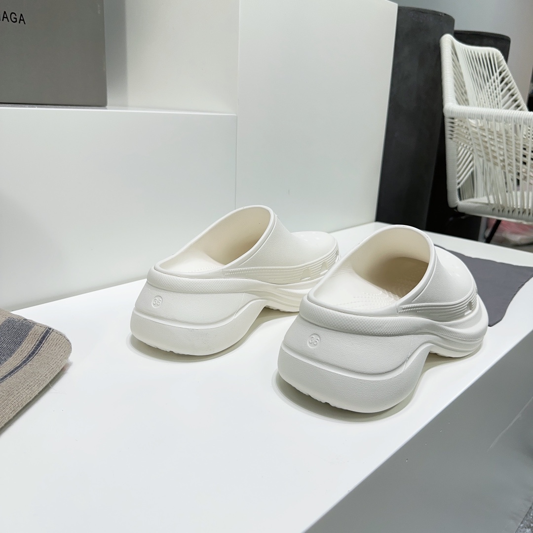 Female Slippers Breathable L
