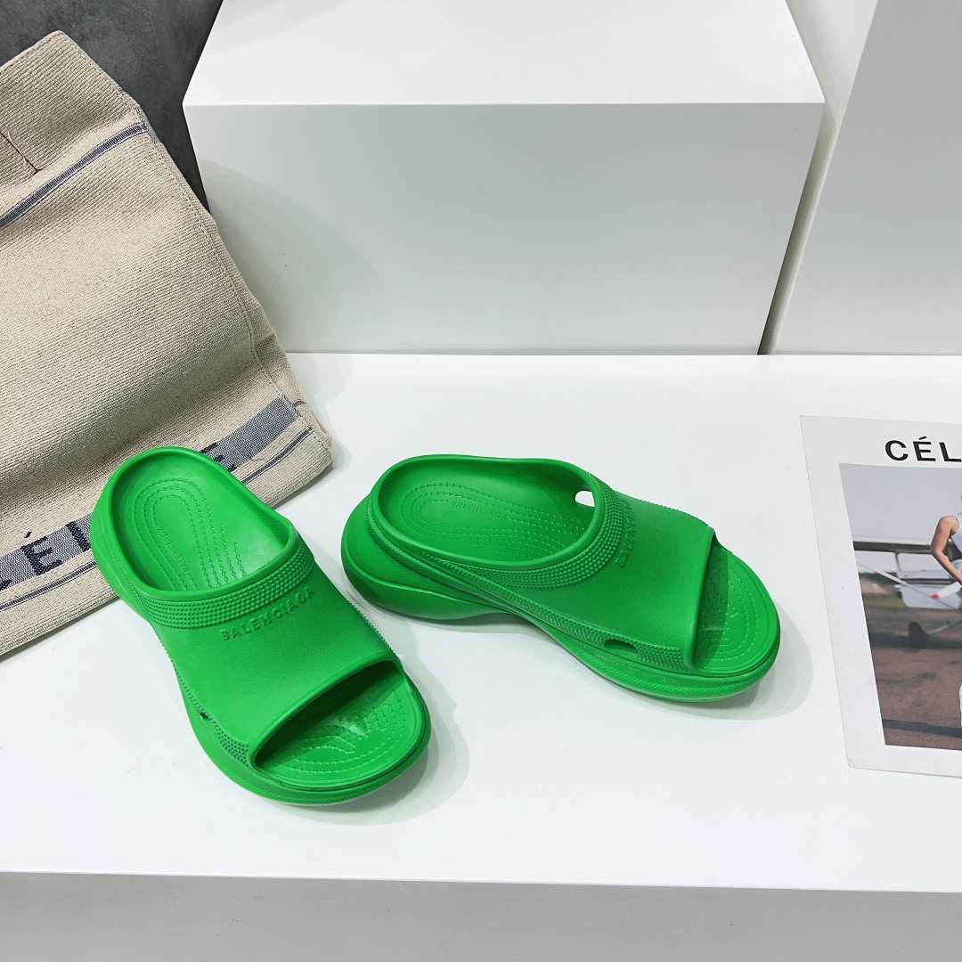 Balenciaga Female Slippers Breathable L