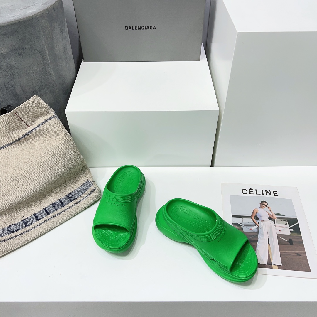 Balenciaga Female Slippers Breathable L
