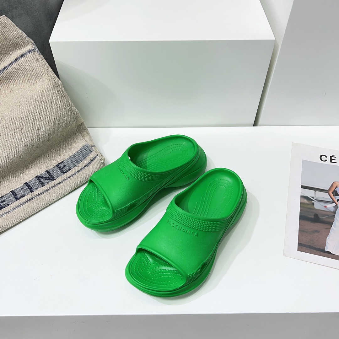 Balenciaga Female Slippers Breathable L