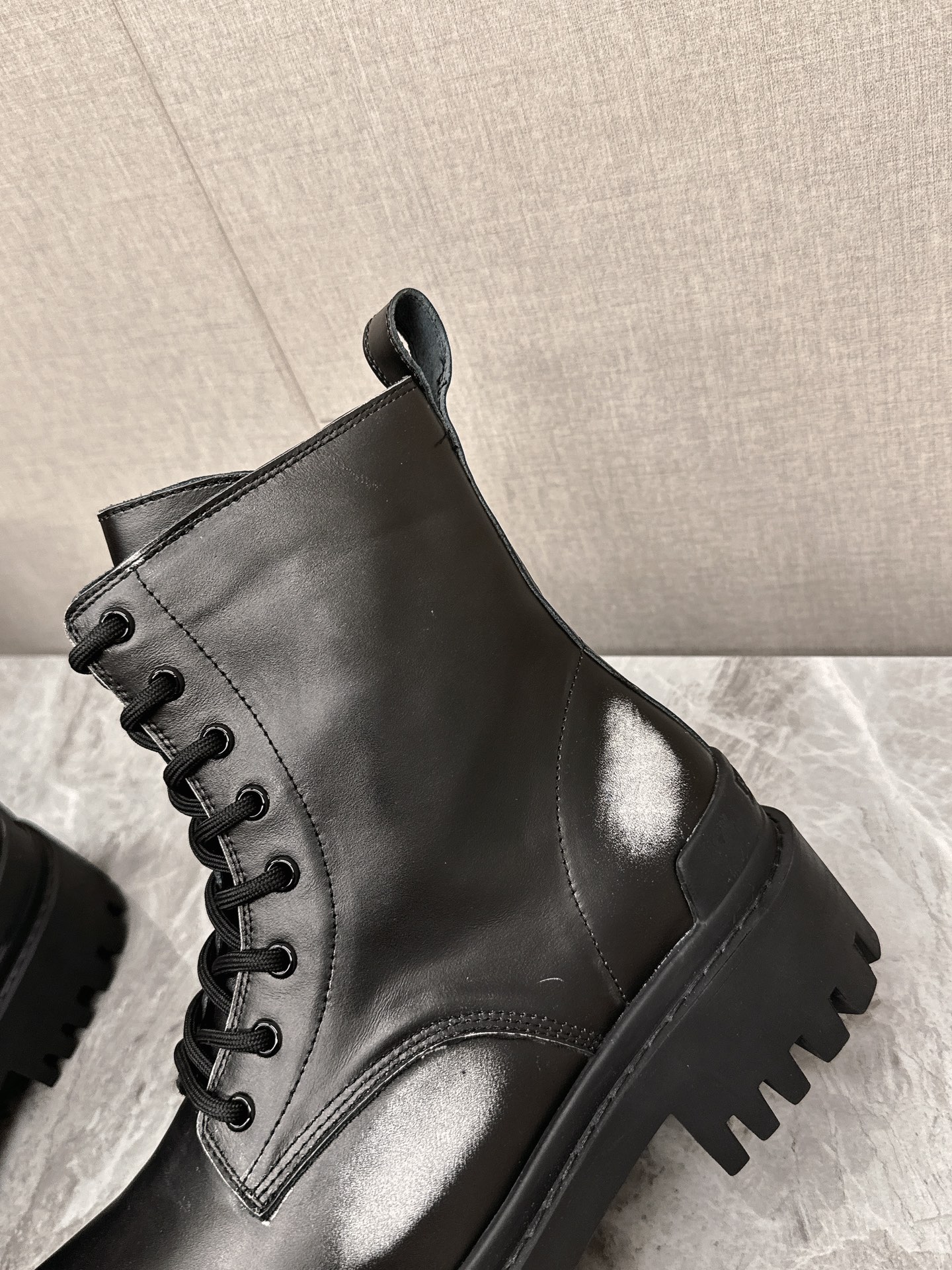 Male Basic Shoes Black L-s