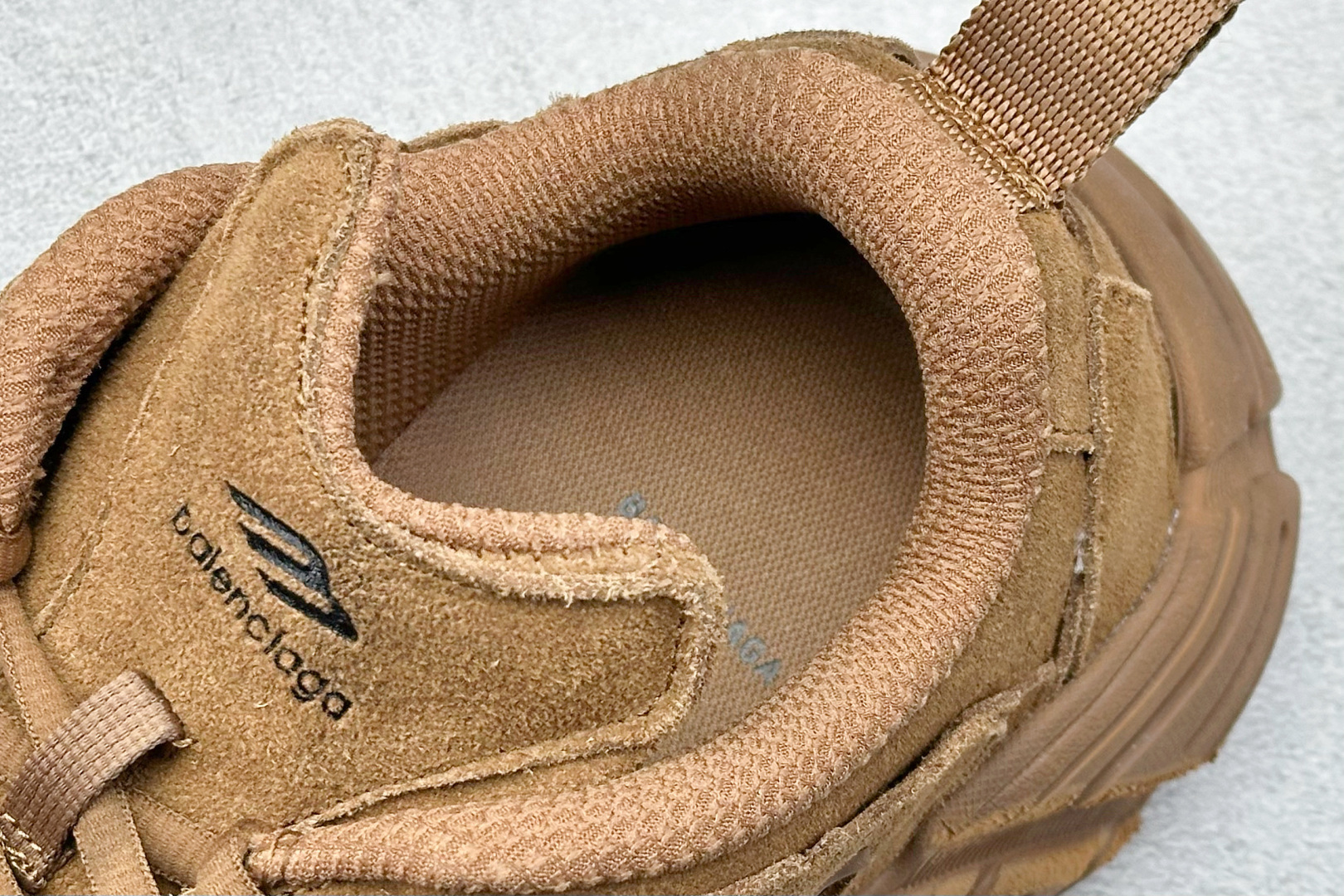 Balenciaga Basic Shoes L-s