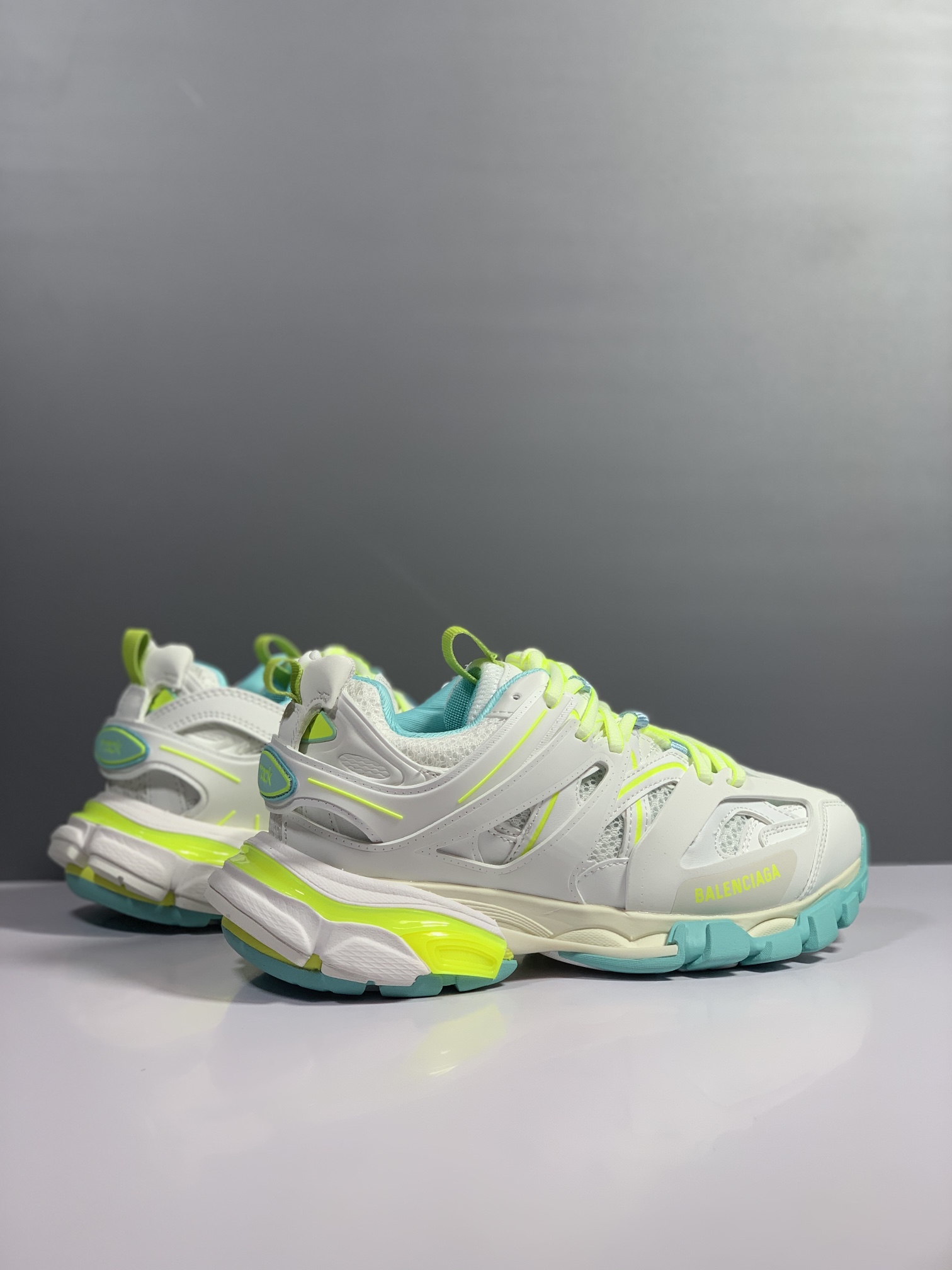 Basic Shoes M-l-s