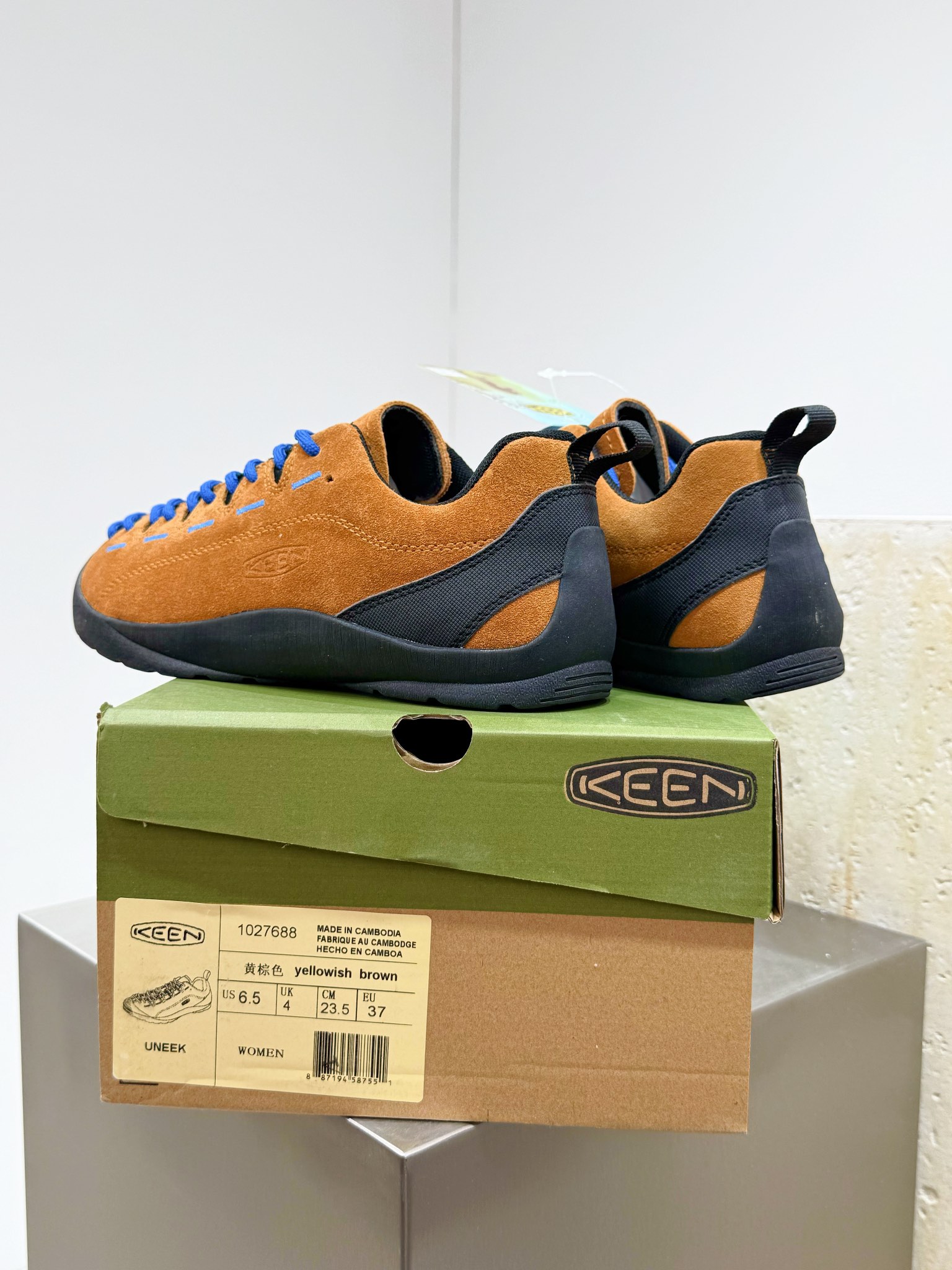 Male Sandals S
