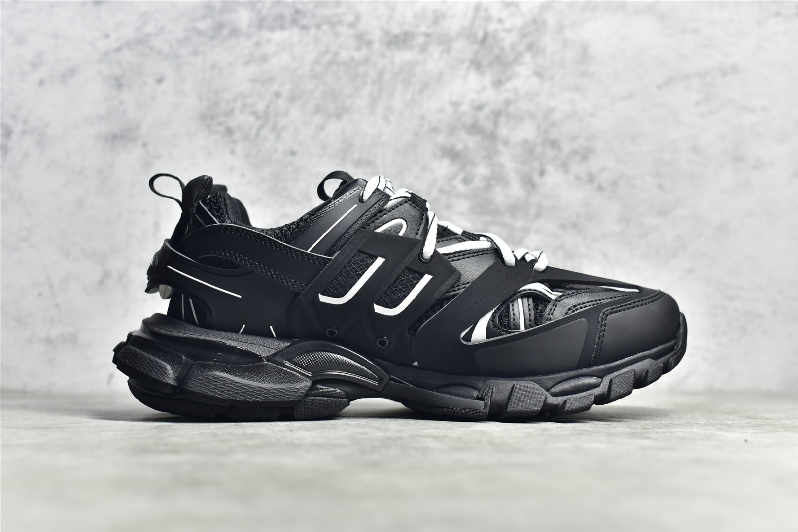 Basic Shoes M-l-s