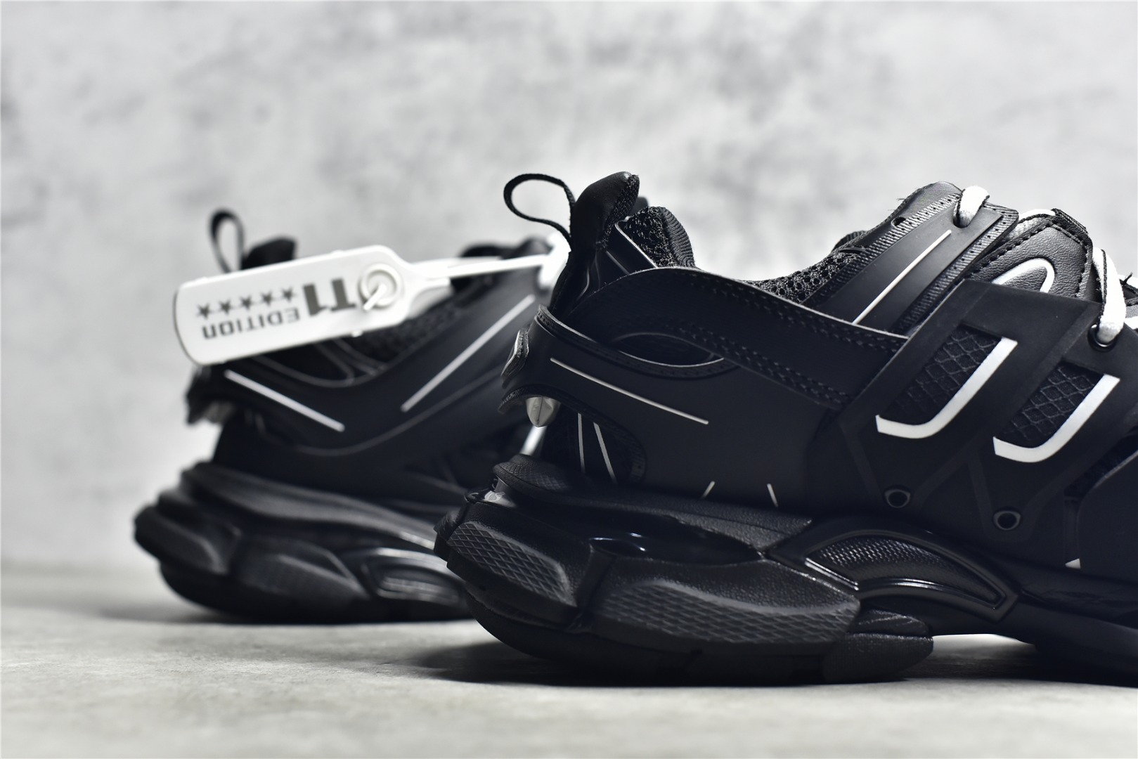 Basic Shoes M-l-s