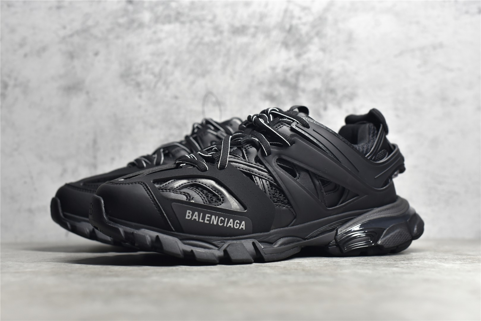 Basic Shoes M-l-s